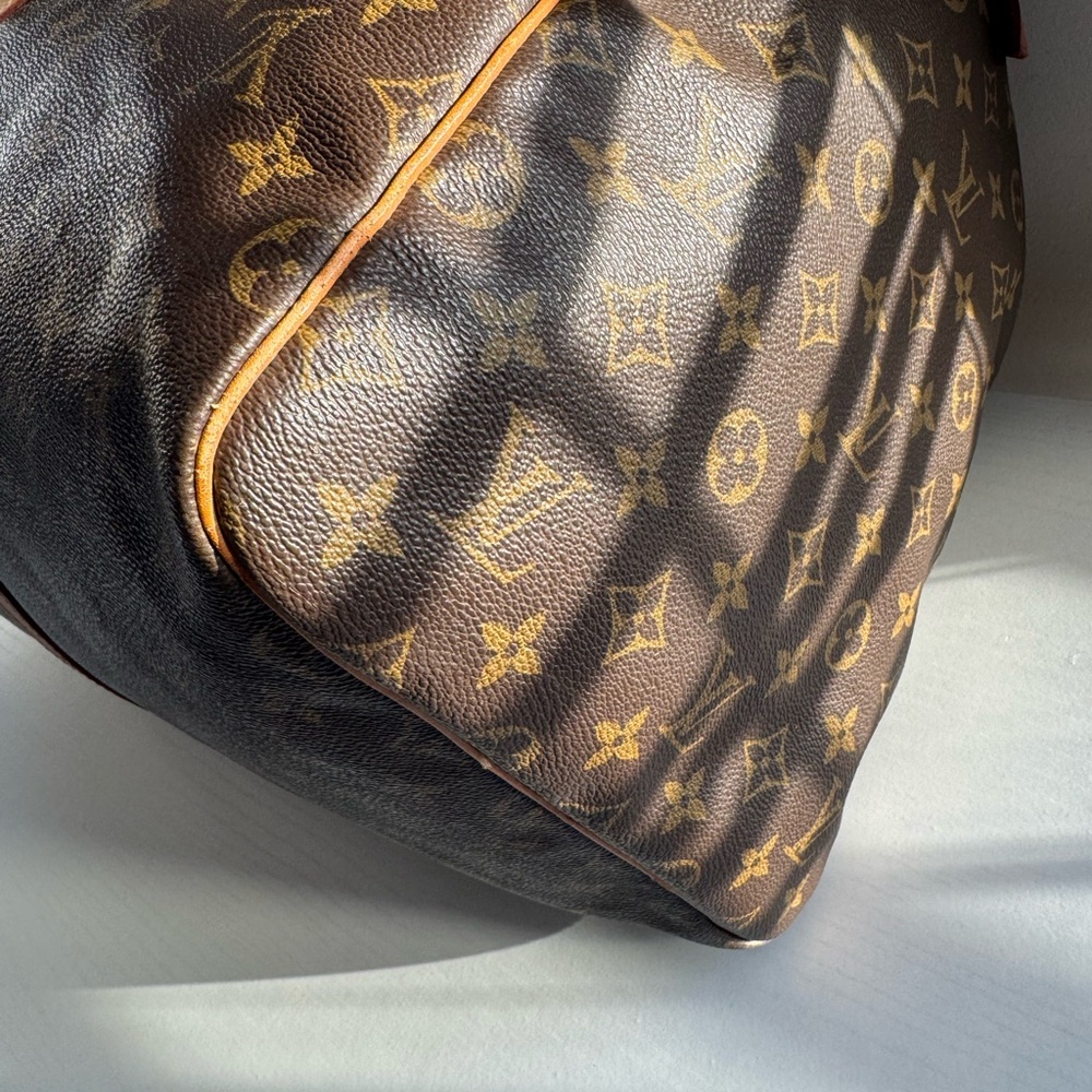 Louis Vuitton Monogram Brown Travel Bag - Picture 9 of 11